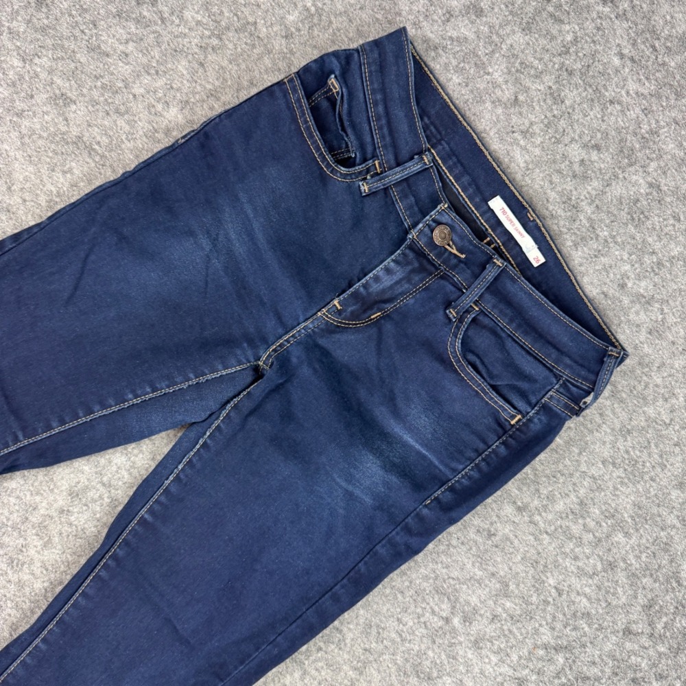 Levis 710 Super Skinny Jeans Womens 26 Blue Dark‎ Wash Denim 17778-0047